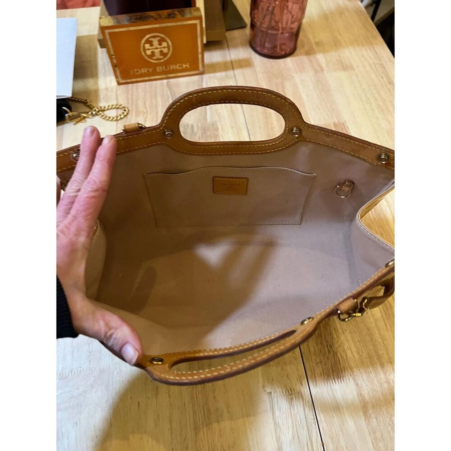 LOUIS VUITTON ROXBURY DRIVE YELLOW VERNIS HANDBAG
