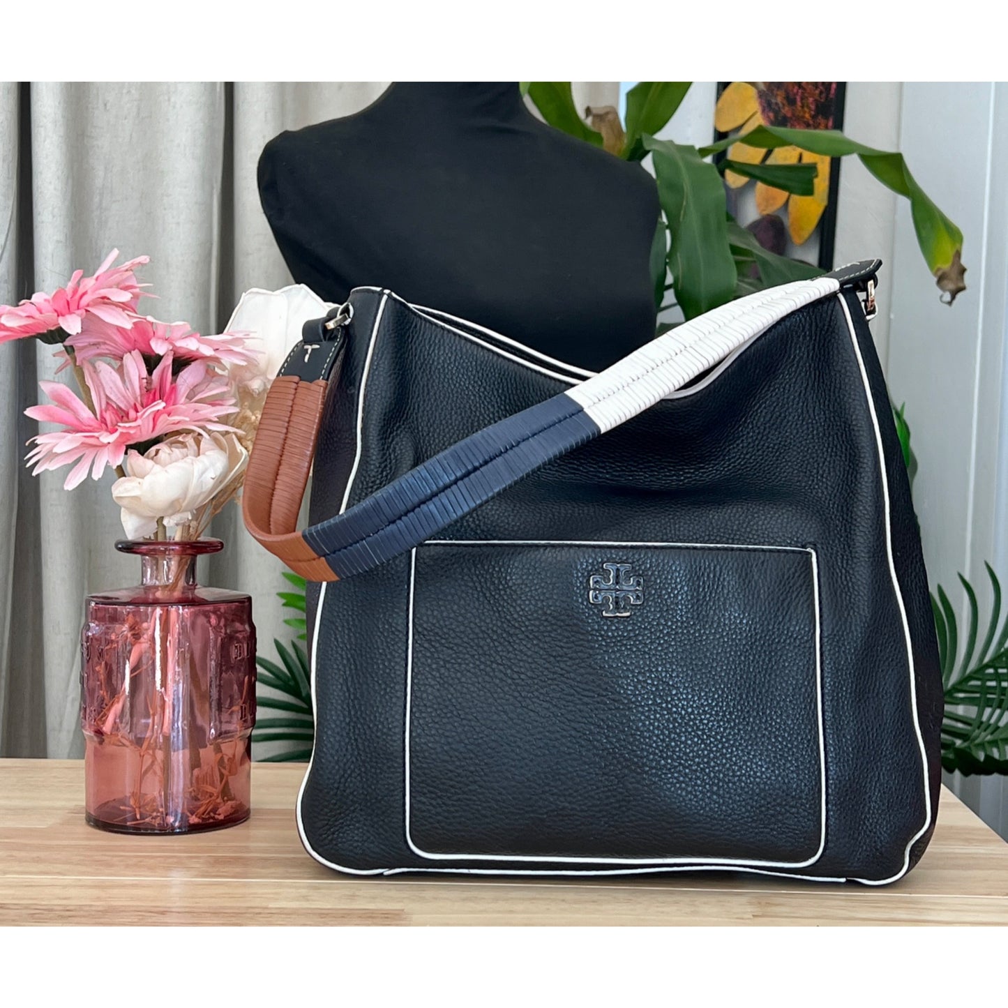 TORY BURCH BLACK LEATHER BERKLEY HANDBAG