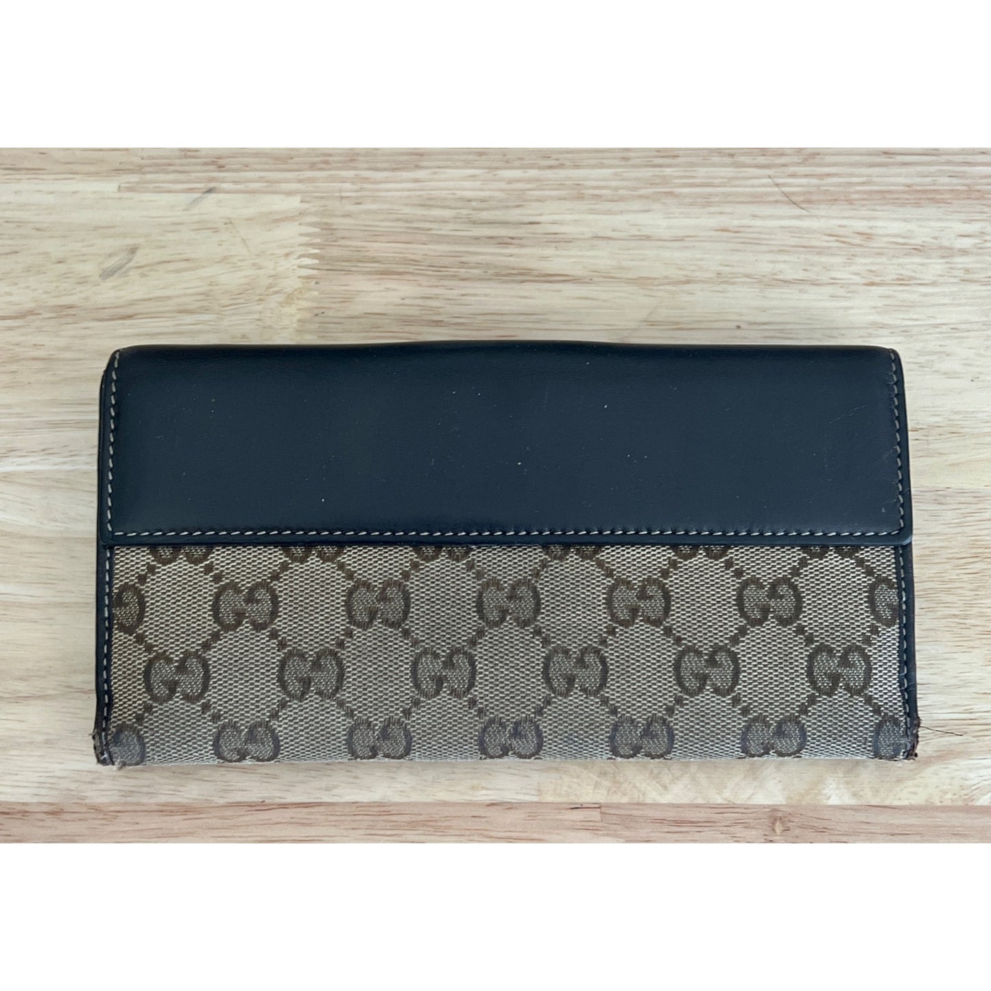 Gucci Brown GG Canvas & Leather Heart Clasp Wallet For Women