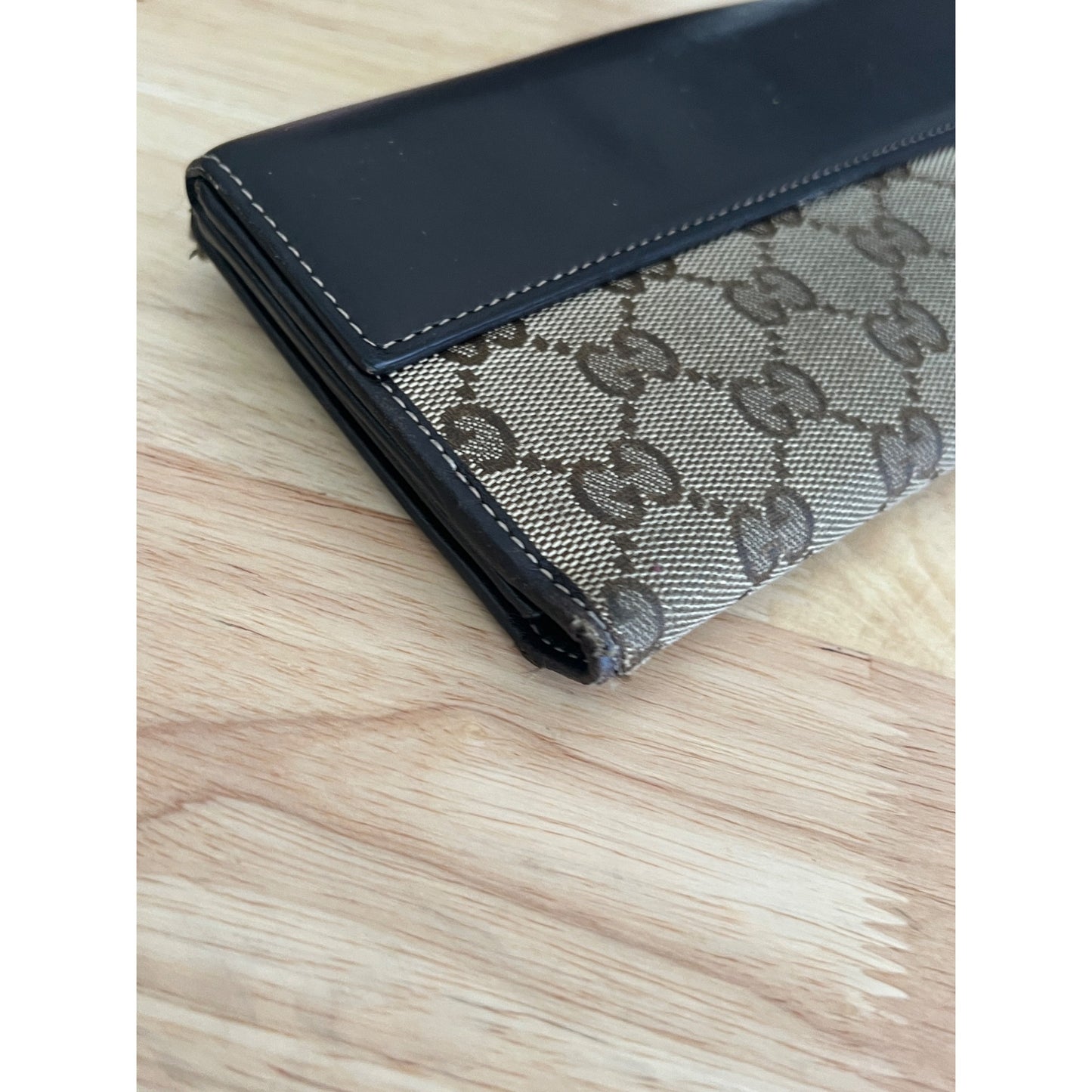 Gucci Brown GG Canvas & Leather Heart Clasp Wallet For Women