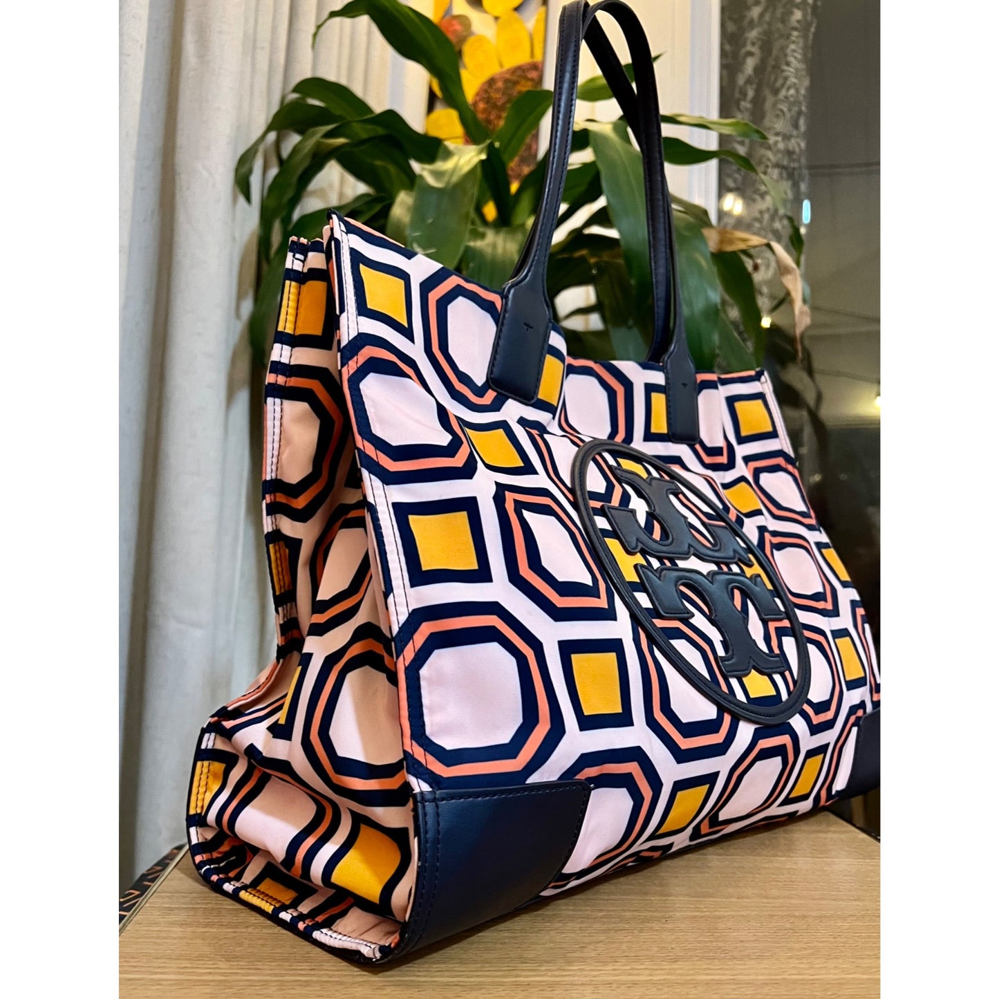 TORY BURCH OCTOGAN NYLON ELLA TOTE/HANDBAG