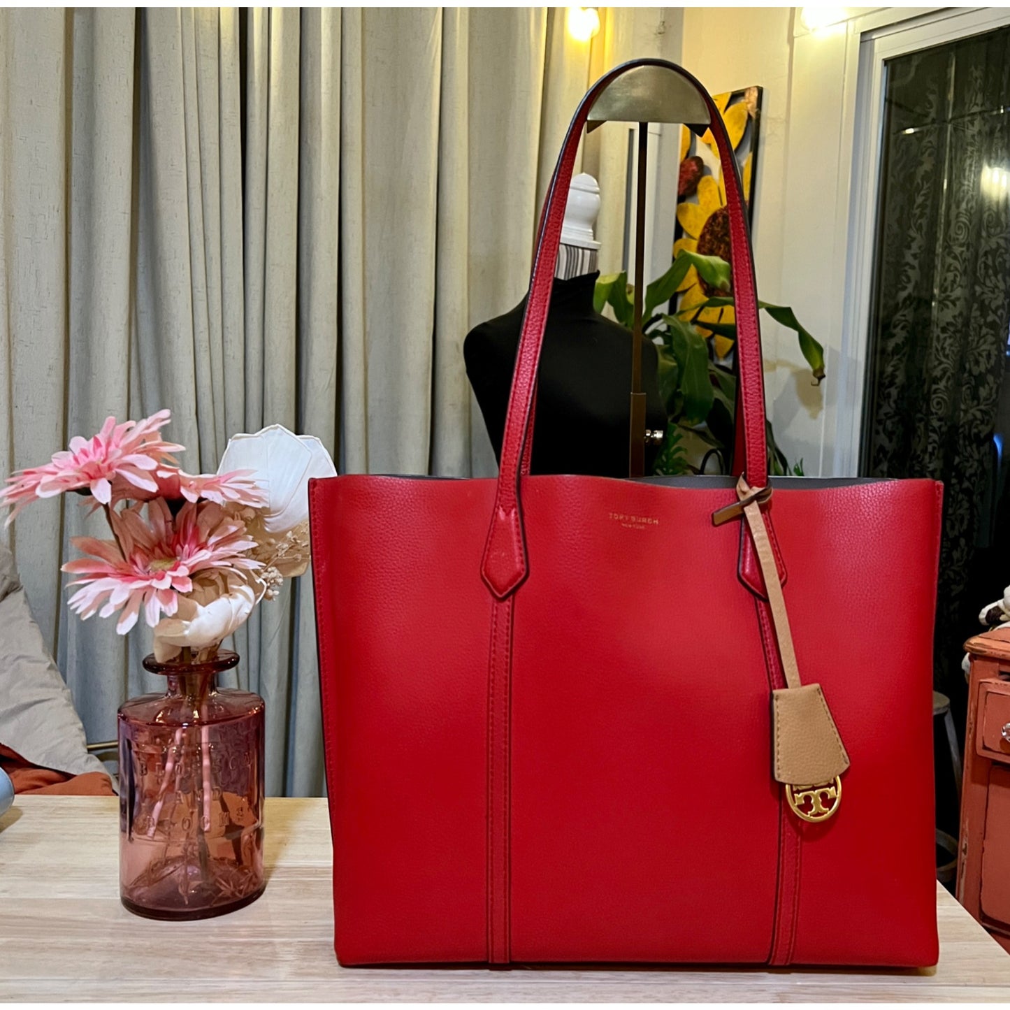 ✺✺ AUTHENTIC TORY BURCH TOMATO RED PERRY TOTE ✺✺