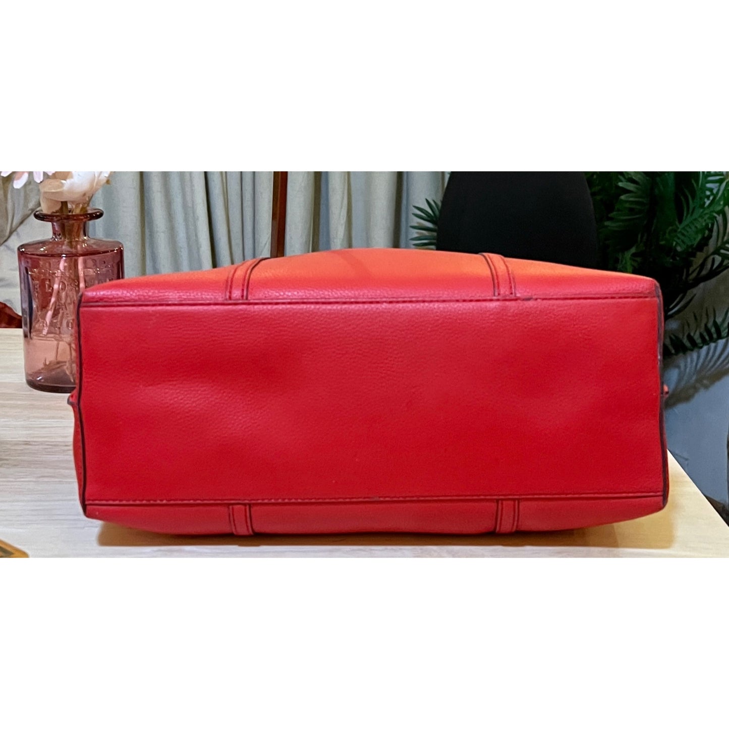 ✺✺ AUTHENTIC TORY BURCH TOMATO RED PERRY TOTE ✺✺