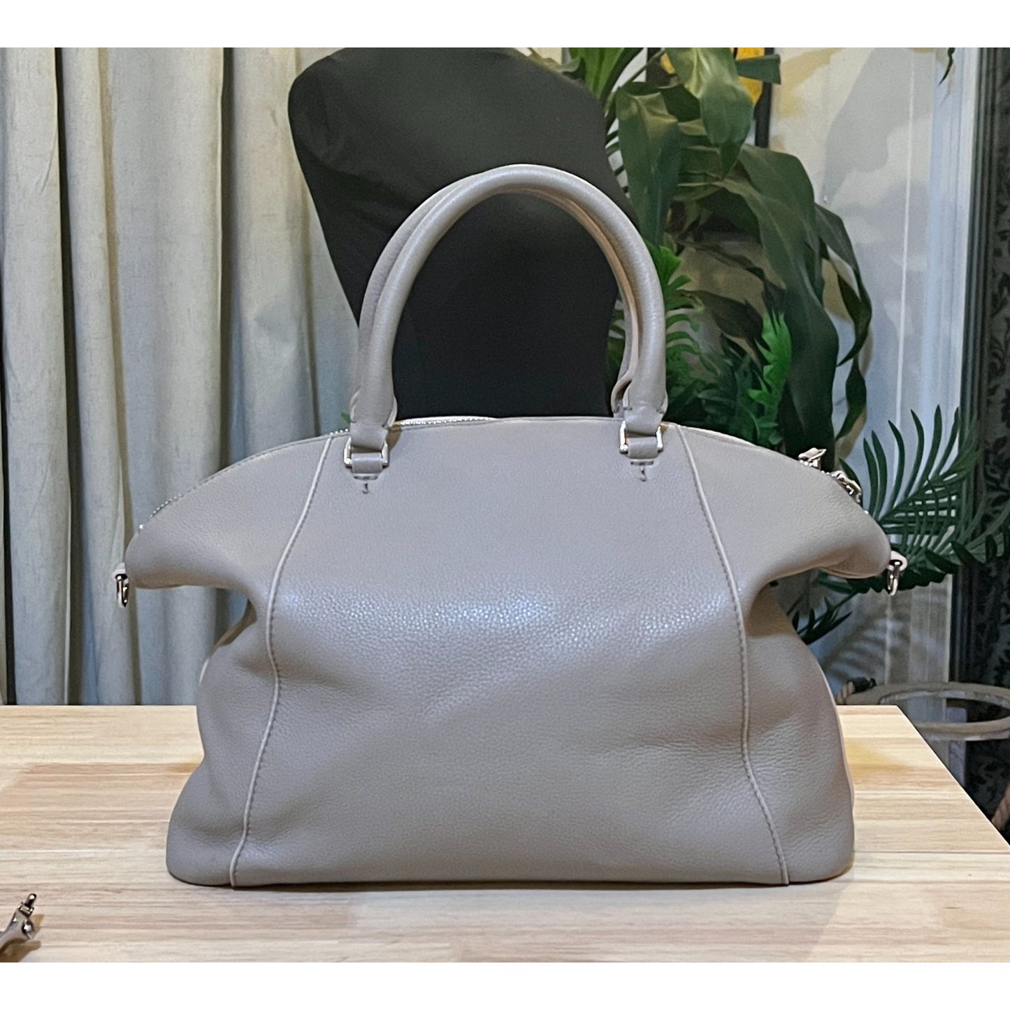 TORY BURCH GREY BERKLEY DOME SHOULDER BAG