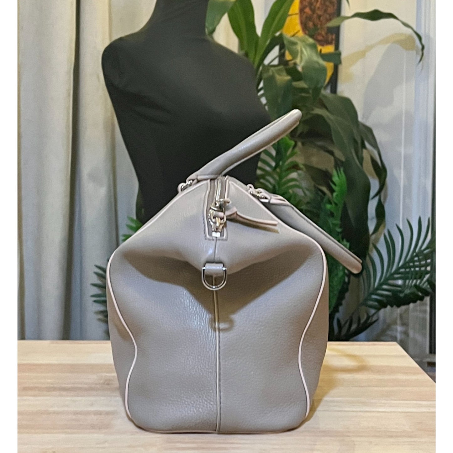 TORY BURCH GREY BERKLEY DOME SHOULDER BAG