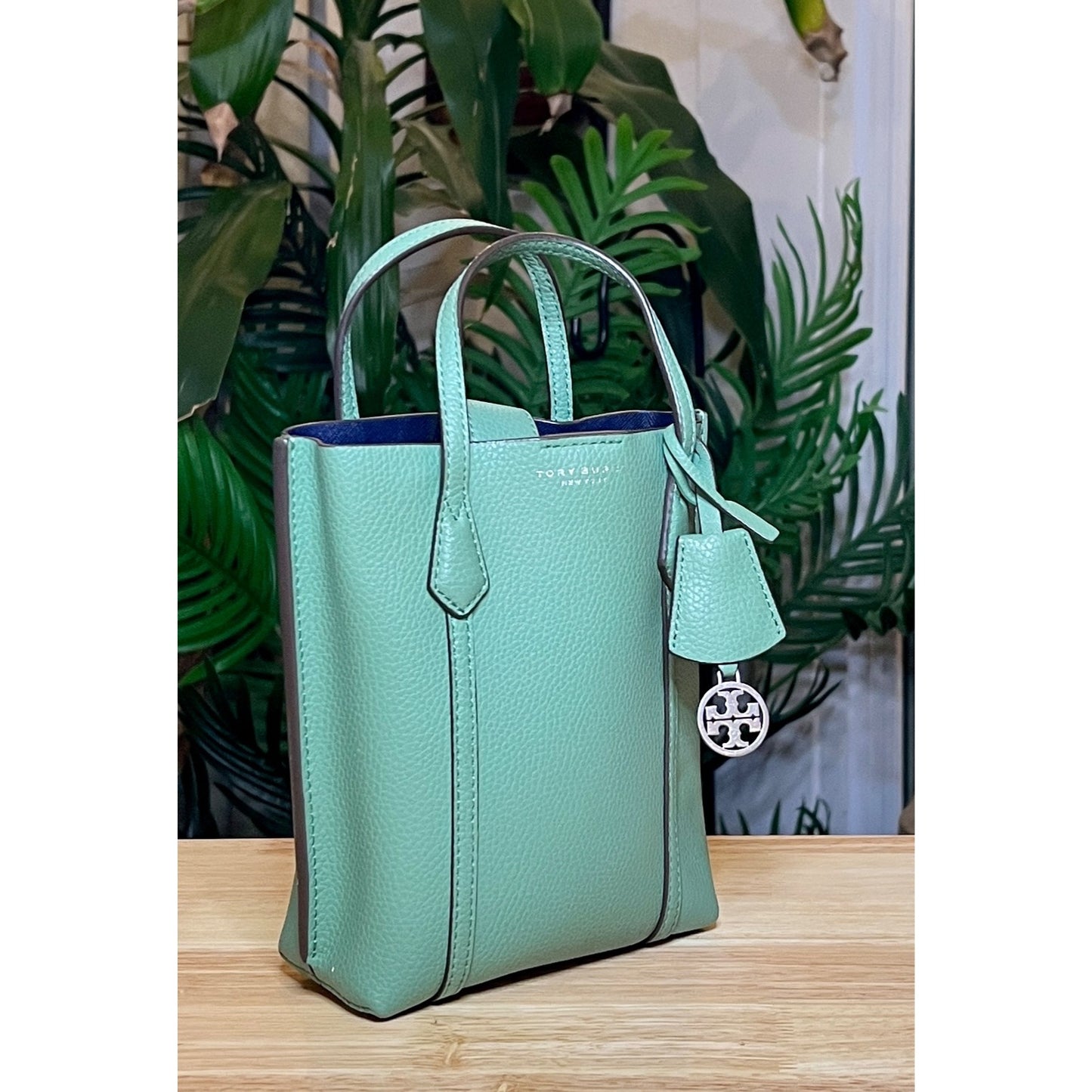 ✺✺ AUTHENTIC TORY BURCH Green Small Perry Handbag/Crossbody ✺✺