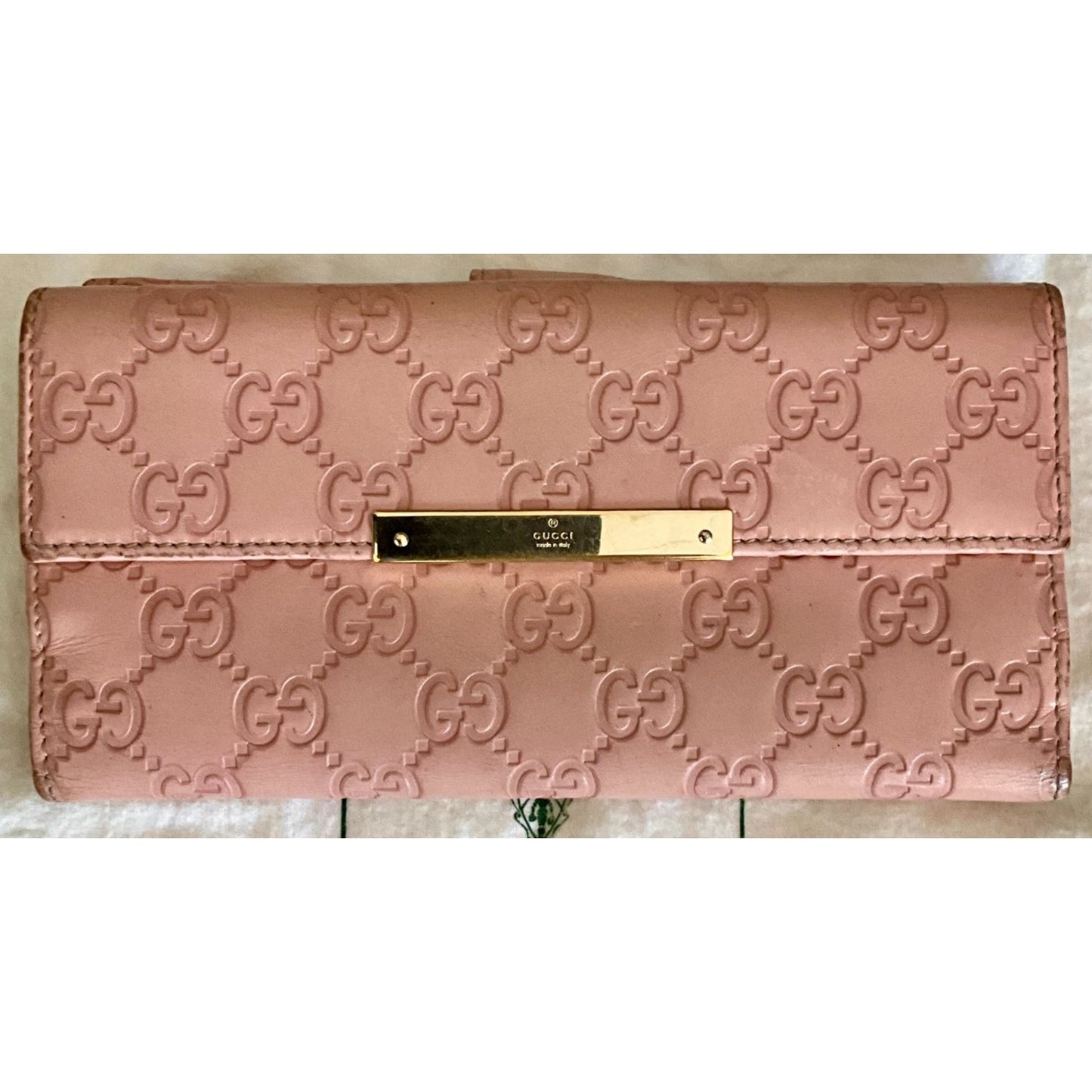 Gucci Pink Leather Wallet With Signature GG Pattern & Multiple Card Slots