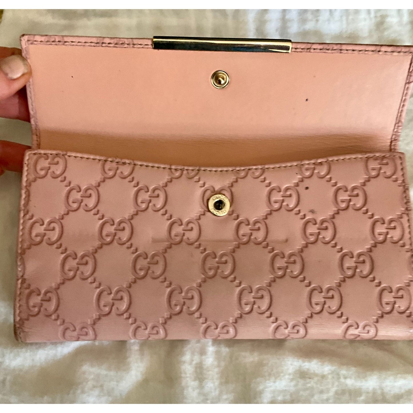 Gucci Pink Leather Wallet With Signature GG Pattern & Multiple Card Slots
