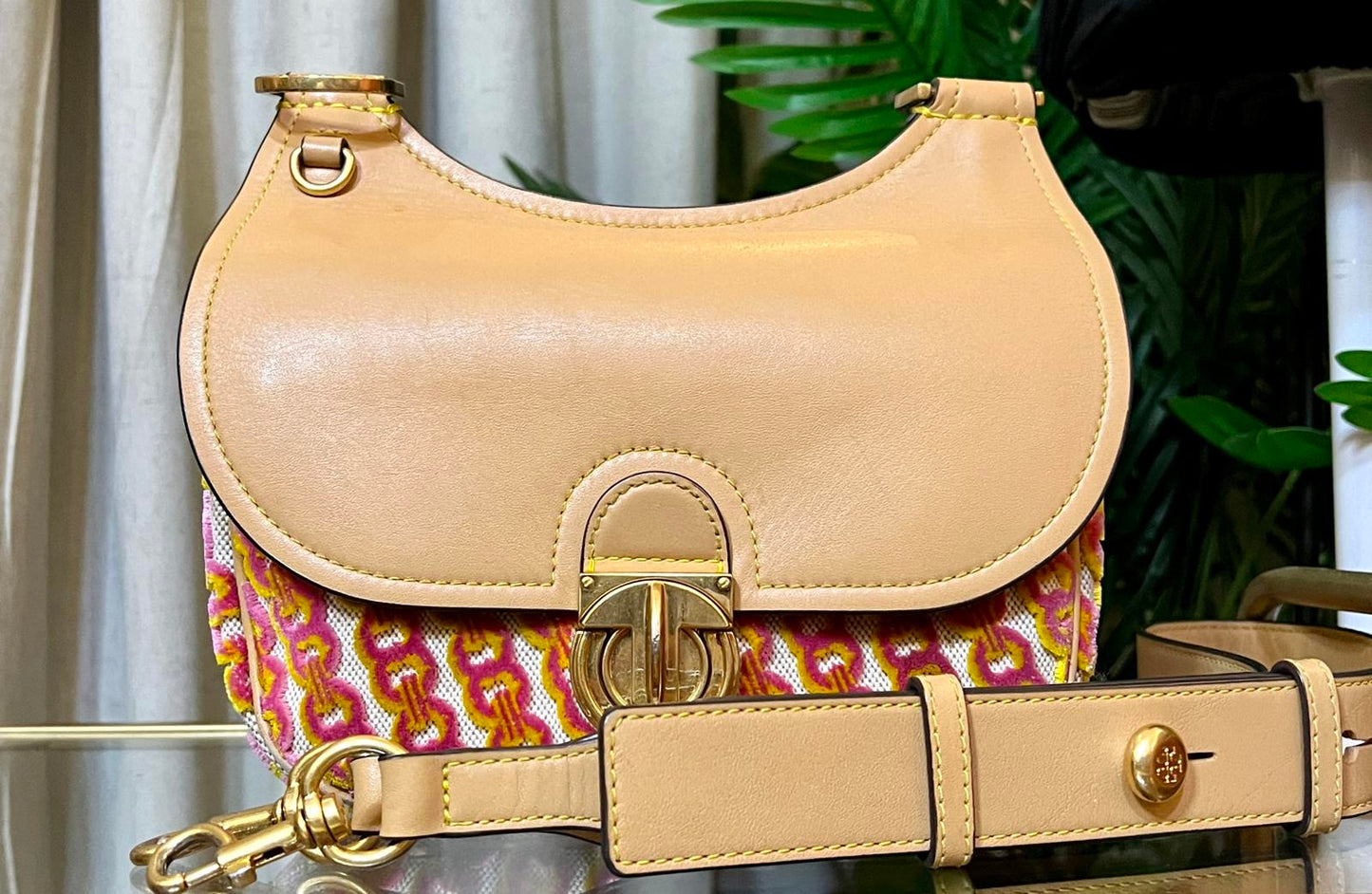 AUTHENTIC TORY BURCH TAN AND PINK AND ORANGE JAMES HANDBAG
