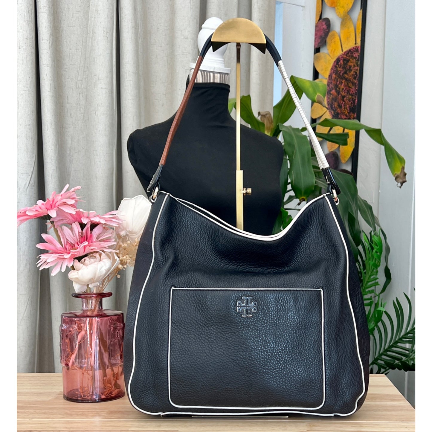 TORY BURCH BLACK LEATHER BERKLEY HANDBAG