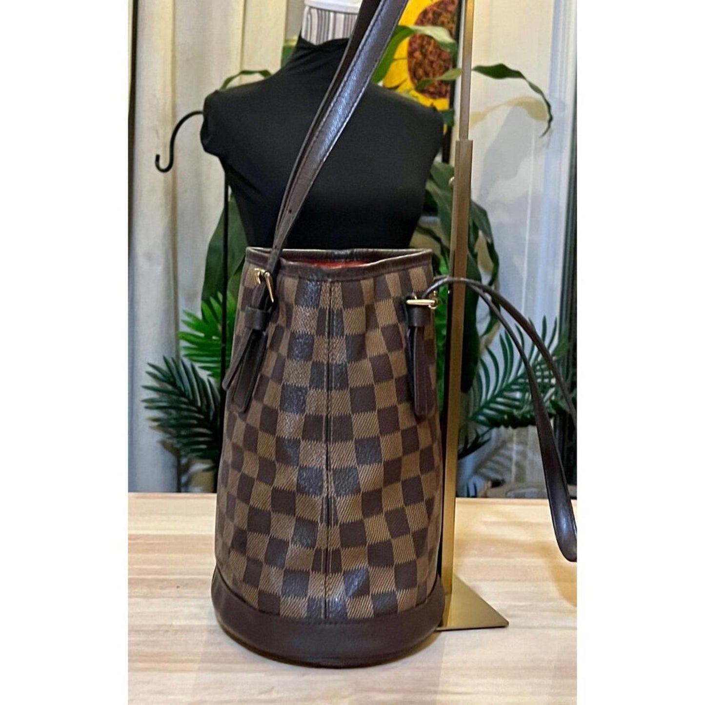 Louis Vuitton Damier Marais PM Bucket Bag