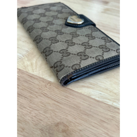 Gucci Brown GG Canvas & Leather Heart Clasp Wallet For Women
