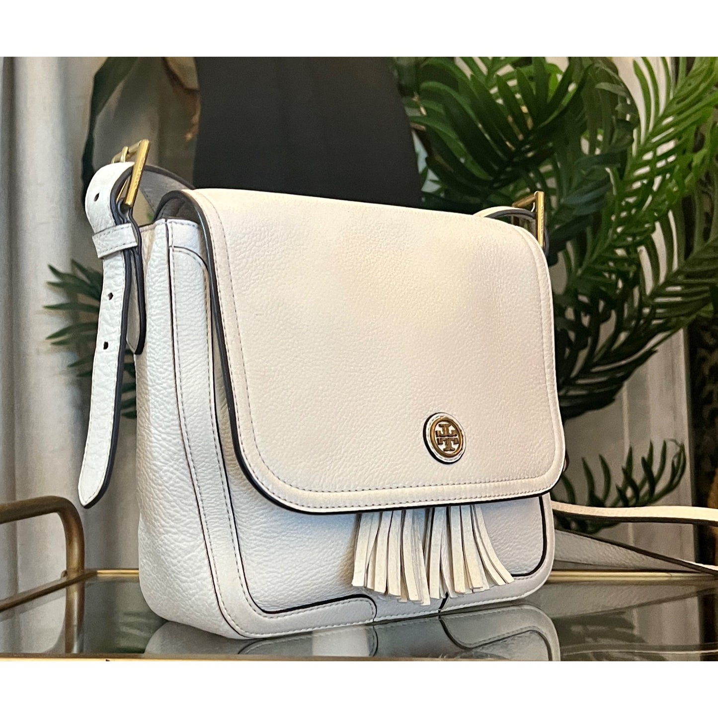 Tory Burch Vintage Winter White Thea/Robinson Shoulder Bag with Adjustable Straps