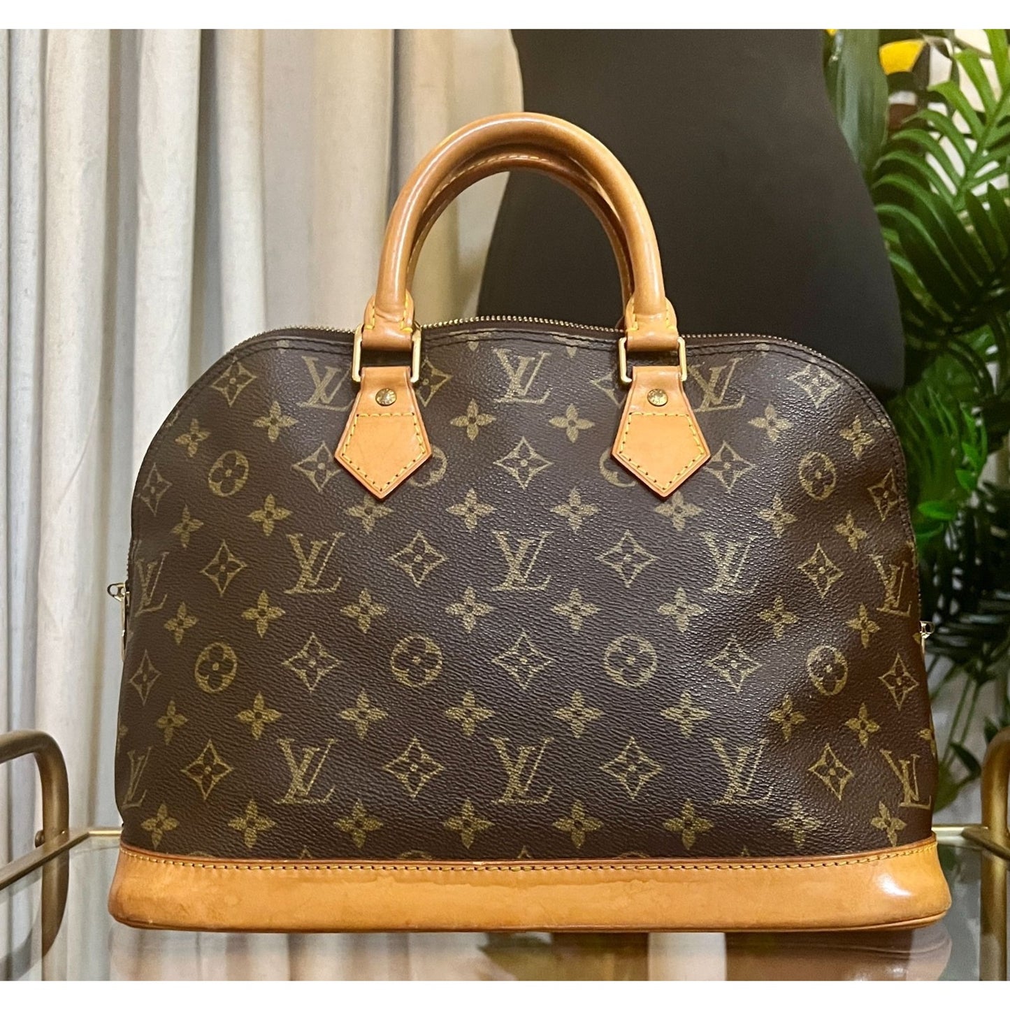 Louis Vuitton Monogram Alma PM Brown Canvas Leather Handbag