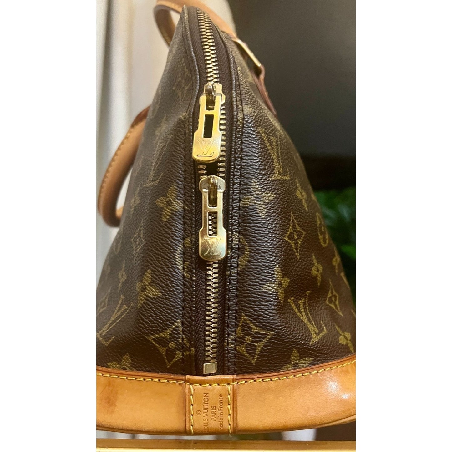 Louis Vuitton Monogram Alma PM Brown Canvas Leather Handbag