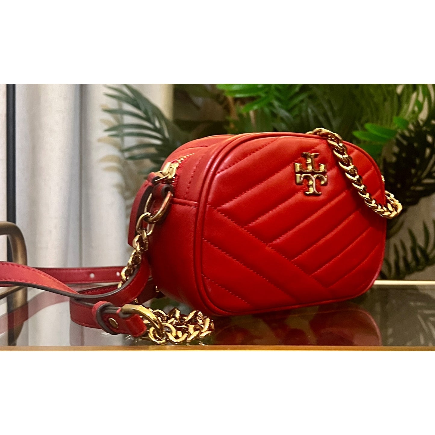 Tory Burch Red Kira Chevron Quilted Leather Crossbody Bag In Red