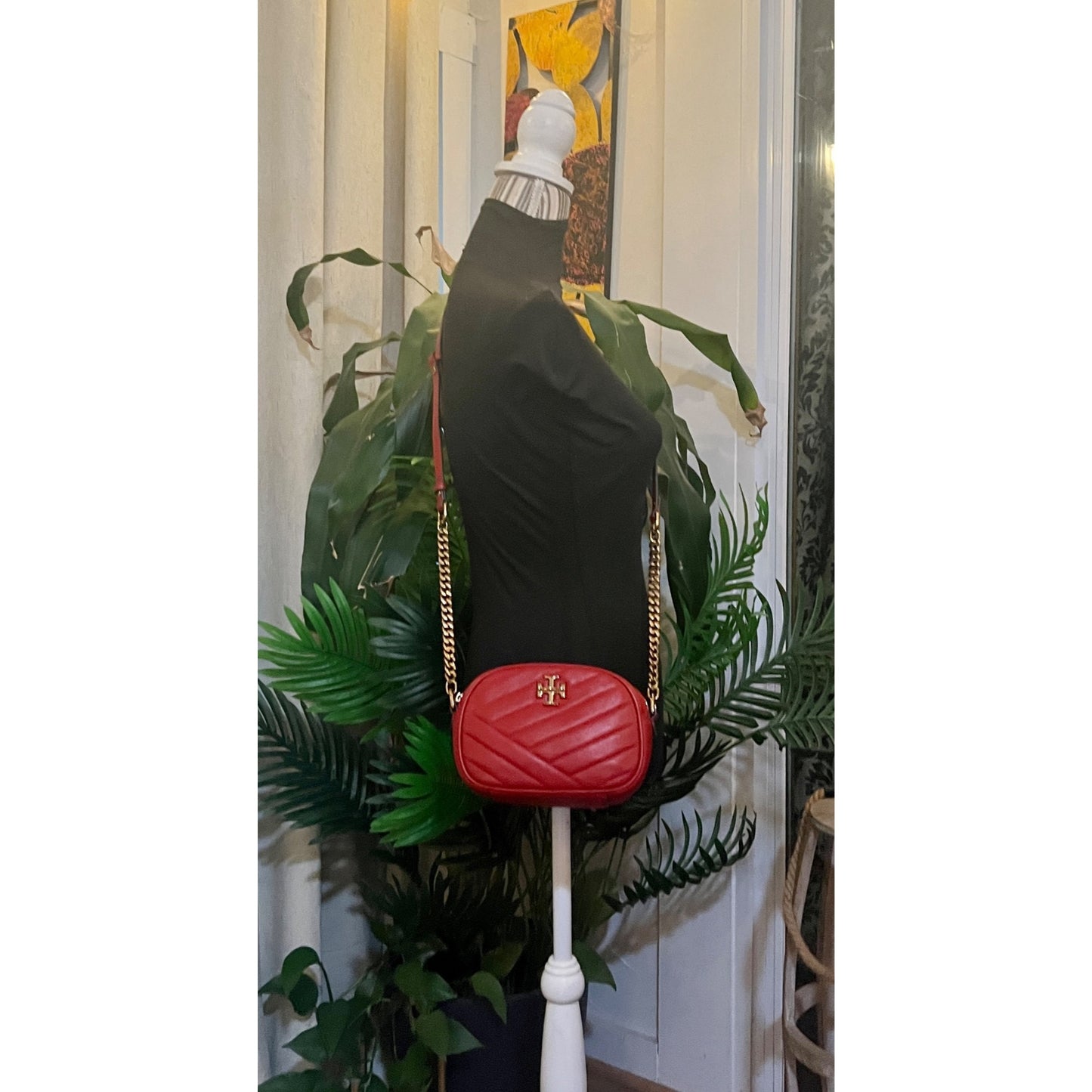 Tory Burch Red Kira Chevron Quilted Leather Crossbody Bag In Red