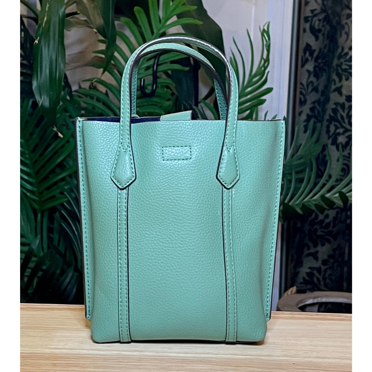 ✺✺ AUTHENTIC TORY BURCH Green Small Perry Handbag/Crossbody  ✺✺