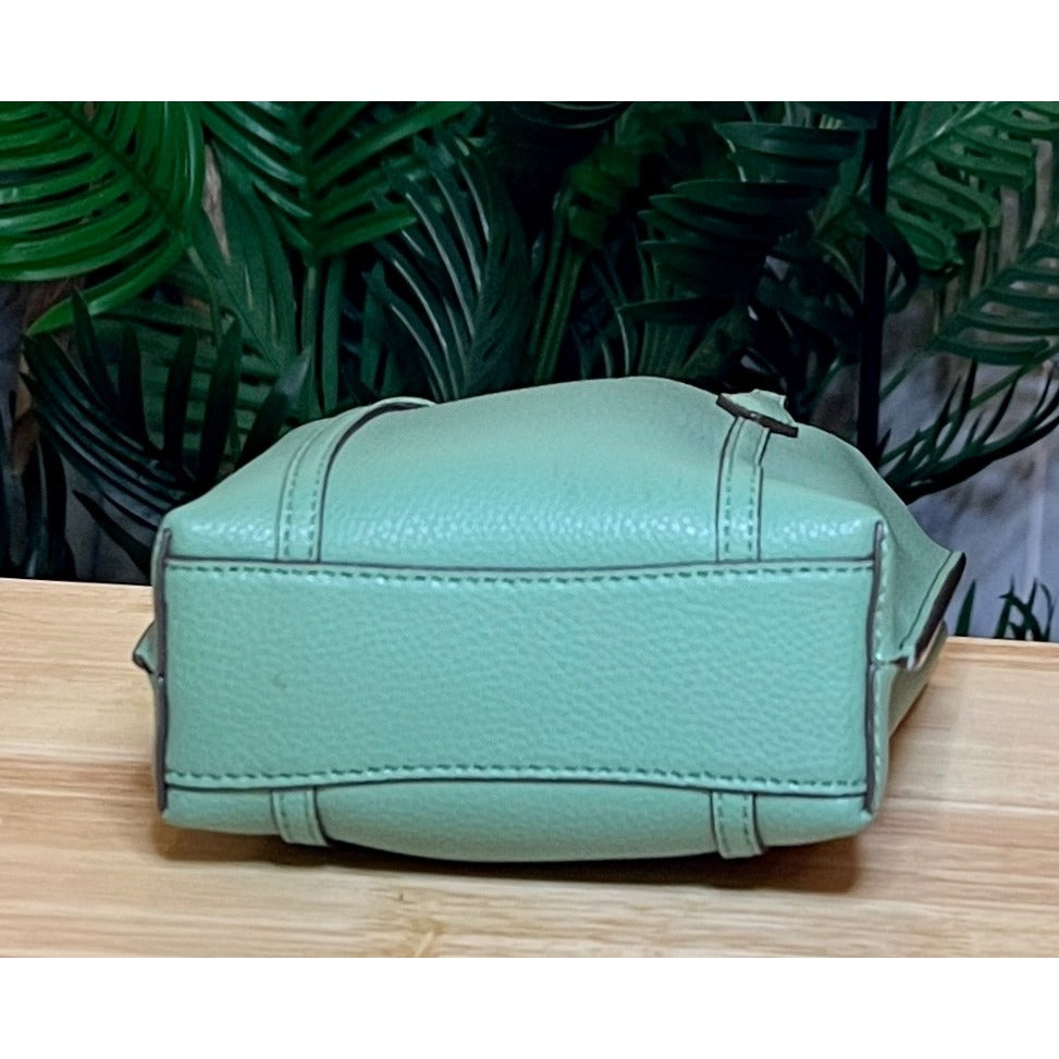 ✺✺ AUTHENTIC TORY BURCH Green Small Perry Handbag/Crossbody  ✺✺