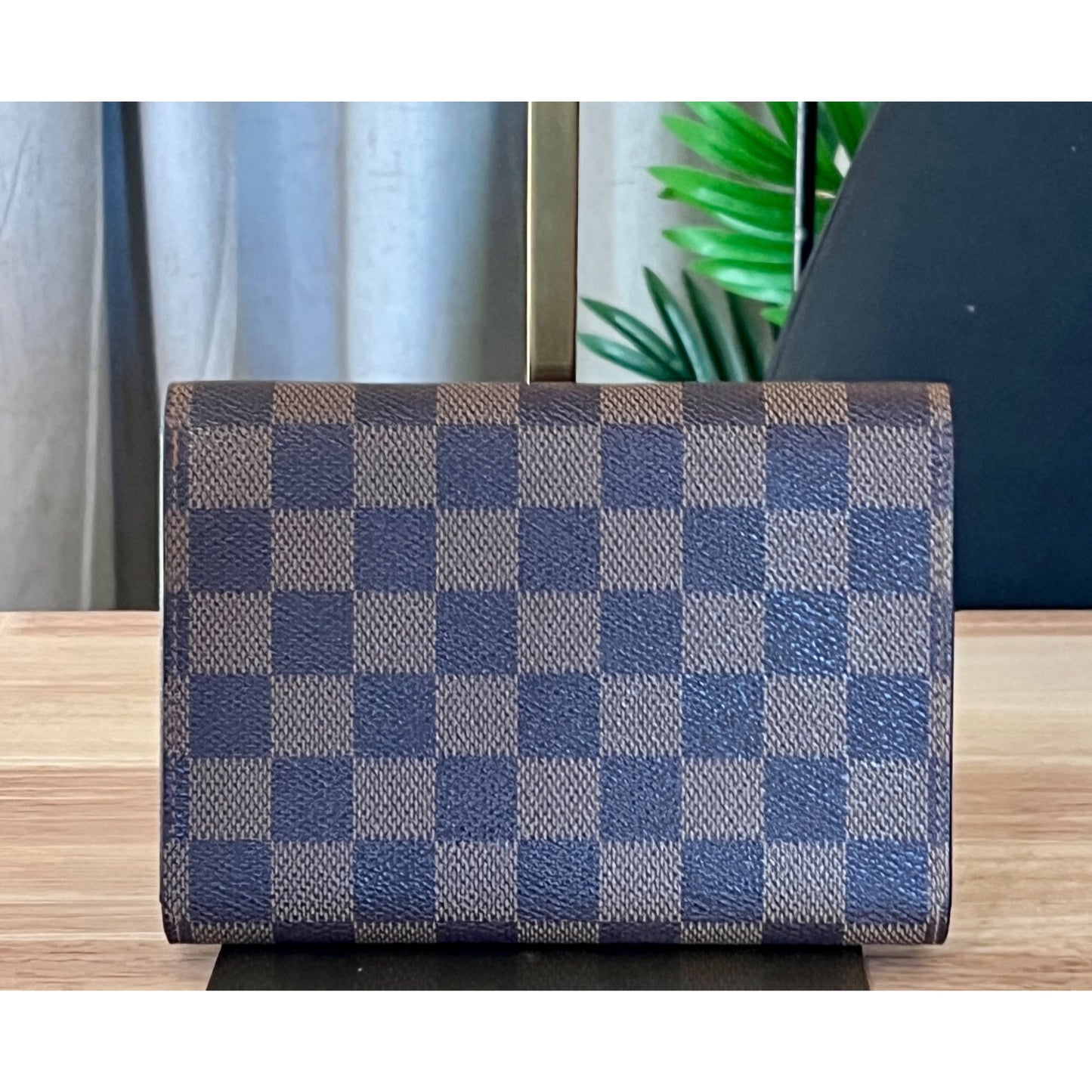 LOUIS VUITTON Tresor Etui Papier Trifold Wallet Damier Leather